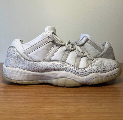 frost white 11s
