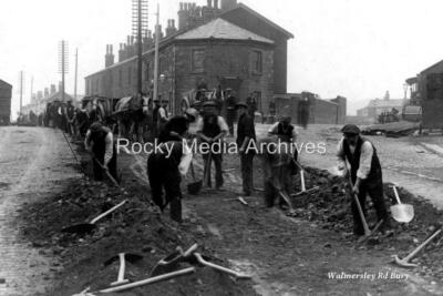 wer-59 Digging the Walmersley Road For Tramway, Bury, Lancashire. Photo