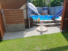 Ferienwohnung. Nahe Berlin mit Pool, Garten, Spielplatz und Terrasse.