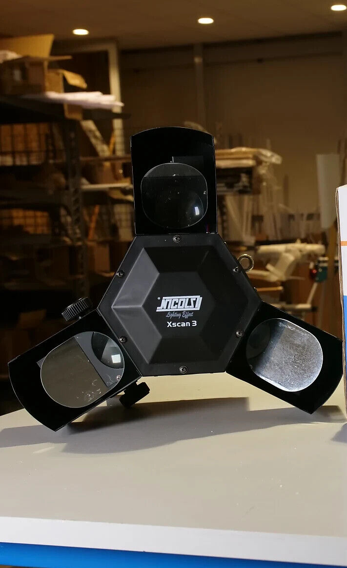 Projecteurs d'effets (non DMX) Nicols (4 produits) - Audiofanzine