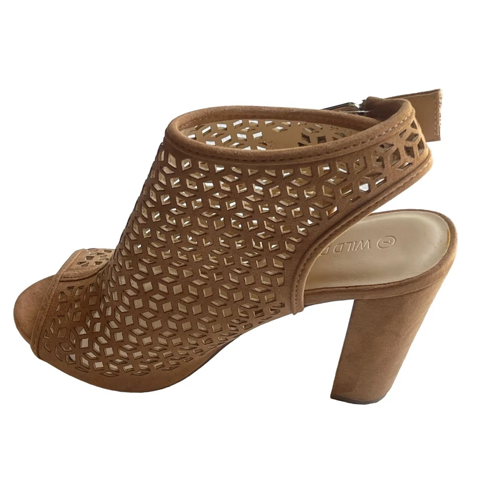 Sandalias para mujer enjauladas con honda geométricas recortadas con láser tacón apilado punta abierta Foto 4 de 4