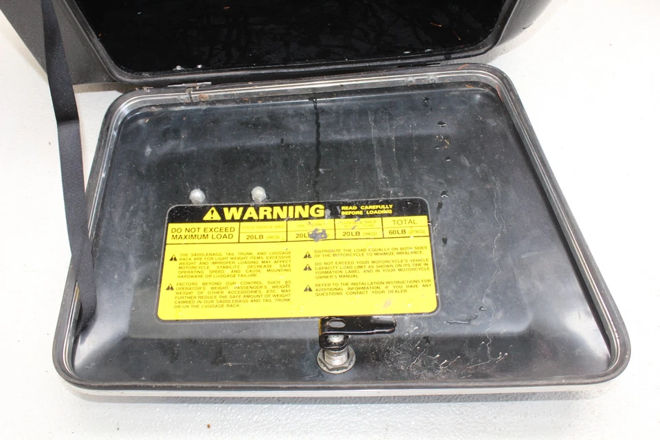 81-83 KAWASAKI KZ1100A EJE LATERAL CARGA EQUIPAJE ALFORJAS BOLSAS CON LLAVE!! Foto 4 de 4