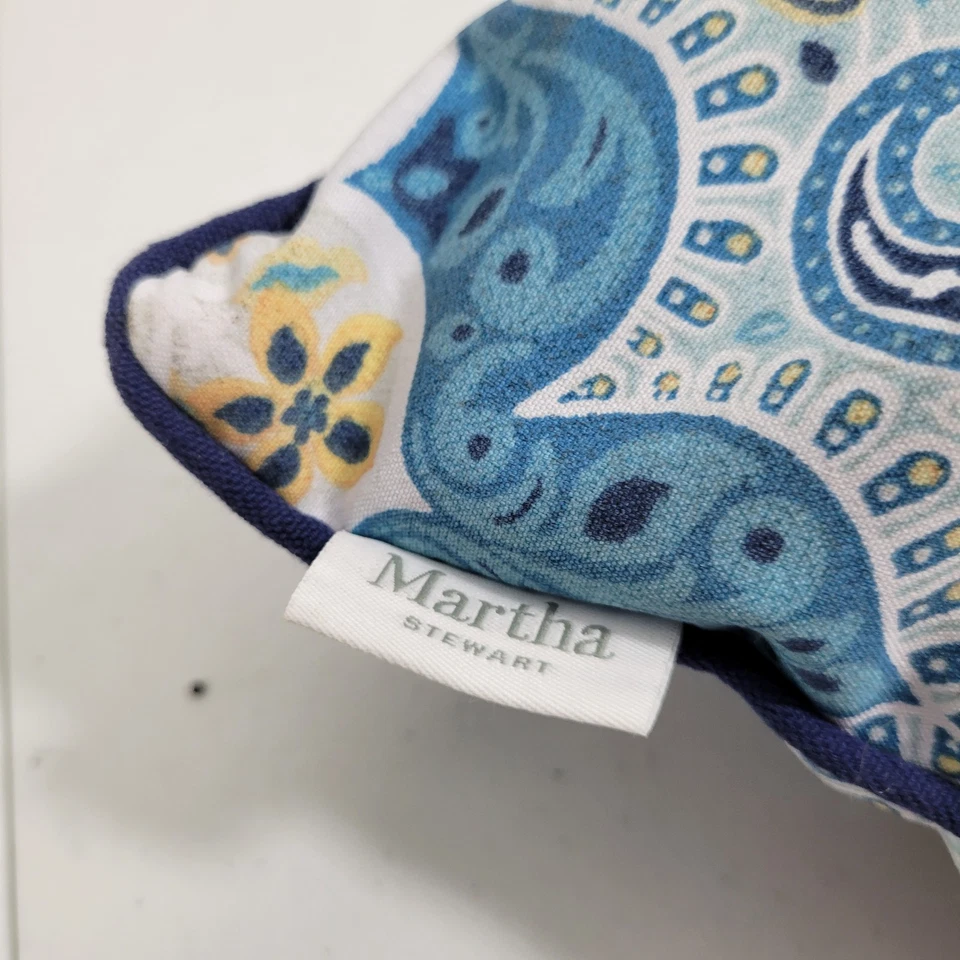 Martha Stewart 18" x 18" Lote de 2 Almohadas Impresión Geométrica Azul 22625-1Clo4 Foto 3 de 4