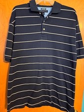 Mens Tommy Hilfiger Navy Blue Striped Short Sleeve Shirt. Size M EUC