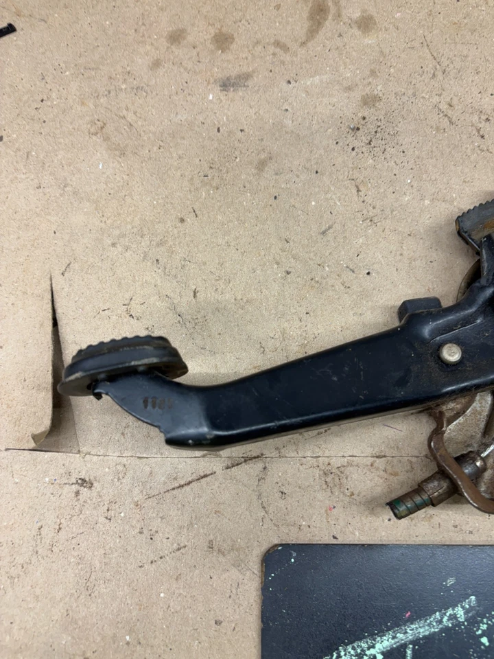 1994 1996 年道奇达科塔 E 紧急制动踏板组件垫脚垫释放 — 第 2/4 张图片