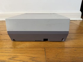 Nintendo NES Console Action Set Complete CIB Mario/Duck Hunt bags & inserts 