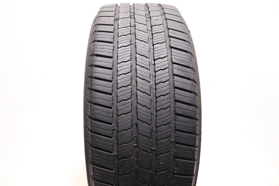 Juego de 2 Michelin Defender LTX M/S 265/50R20 usados - 107T - 10,5/32 Foto 2 de 4