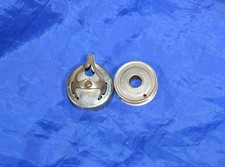 FRANKLIN WHITE FR DOMESTIC KENMORE SEWING MACHINE BOBBIN CASE ASSEMBLY 1 BOBBIN