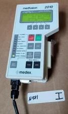 MEDFUSION 2010 INFUSION PUMP VER 1.22 W/ POLE CLAMP & CHARGER ! N981 I