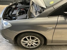 Kotflügel vorne Links Mercedes-Benz B-Klasse (W246) GRAU , 787 (Mountaingrau - Kotflügel vorne Links Mercedes-Benz B-Klasse (W246) GRAU , 787 (Mountaingrau -