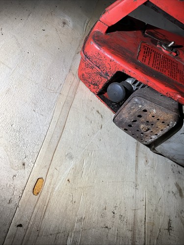 Vintage Craftsman 2.1 Chainsaw 14" - Picture 10 of 18