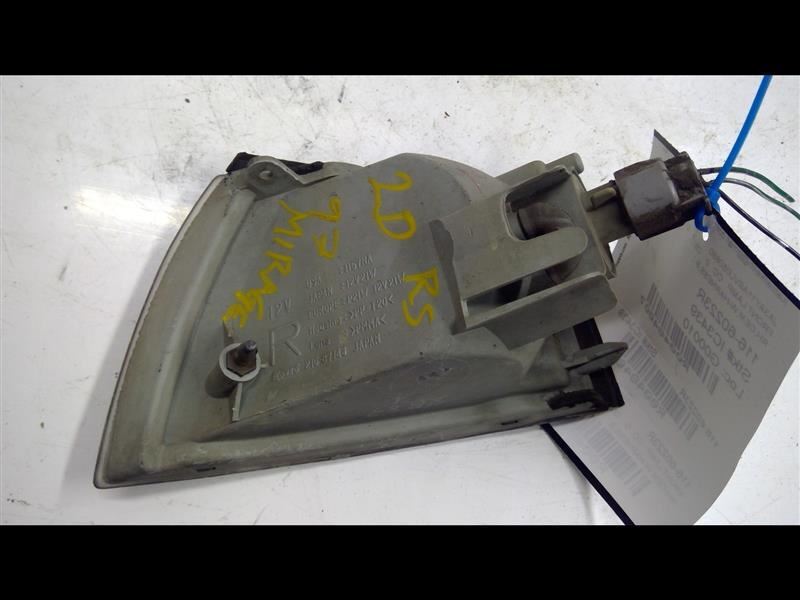 Passenger Corner/Park Light Park Lamp-turn Signal Fits 97-02