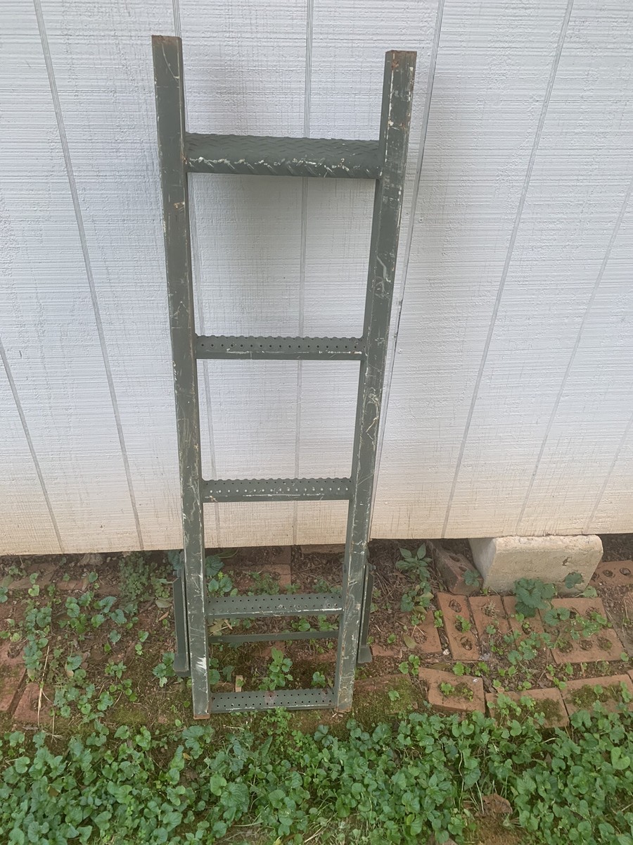 ベッド Military Truck Surplus LMTV / FMTV Cargo Bed Boarding Ladder 2541