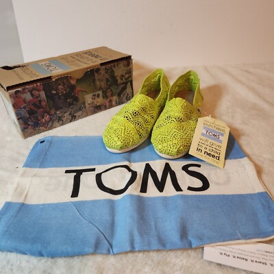TOMS Womens Alpargatas Flats Size 7 Neon Lime Crochet Slip On Shoes New In Box