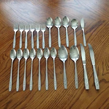 Oneida Ltd Stainless Flatware Maybrook Fork Spoon Knife Vintage 22 Pieces