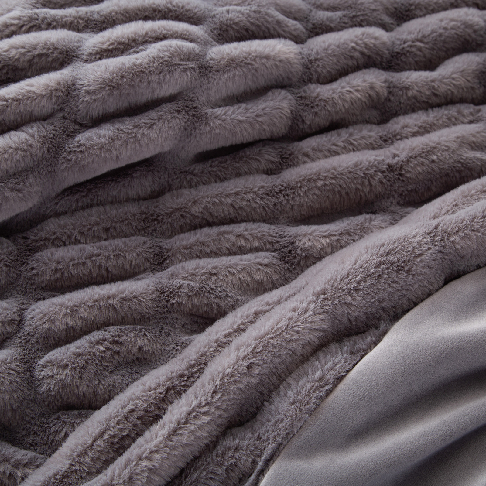 Berkshire Collection Faux Fur Throw, Machine Washable or Dry Clean Free Shipping eBay