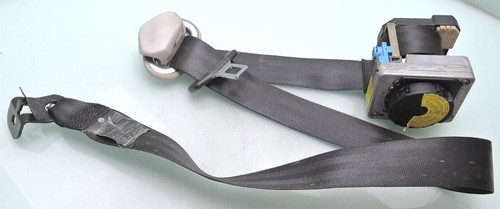 VW BORA Limo / GURT / vorne links (YG15)