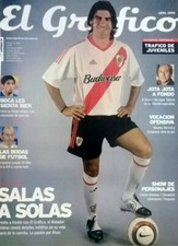 MARCELO SALAS - RIVER PLATE - Revista El Gráfico 4325 Abril 2004 Argentina