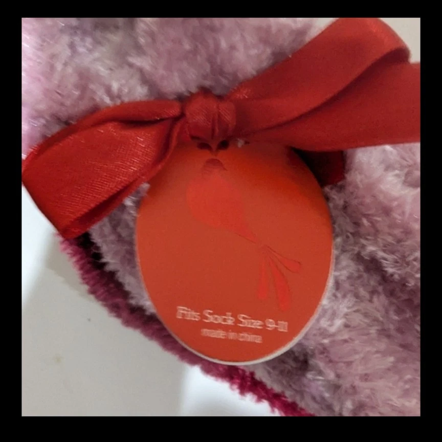 NEW 2 Pc Fluffy Pink and Burgundy Cozy Socks. Size 9-11 - Image 4 of 4