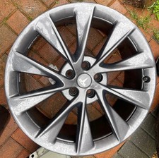 Used Tesla Model S 21″ Grey Rim OEM 1066520 with sensor