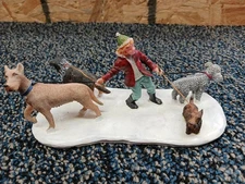 Lemax Carole Towne 2007 Christmas Village Dog Walker Figurine  4 Dogs NO BOX
