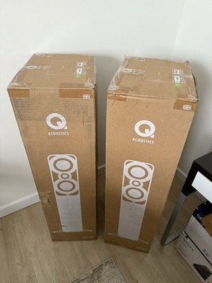 Q Acoustics 5040 Floorstanding Speakers   Pair (2 Speakers) Satin White