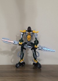 LEGO BIONICLE: Titan - Umbra (8625) 100% Complete W/ Rhotuka Spinner