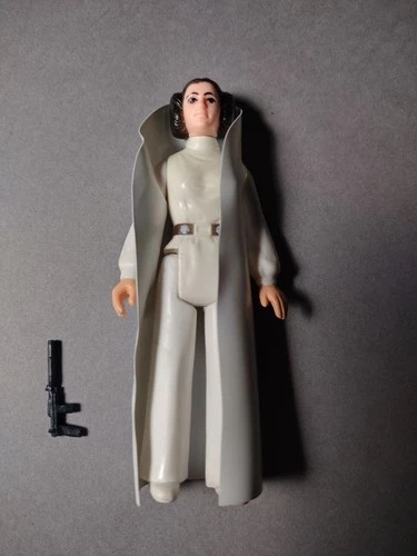 Vintage 1977 Star Wars Princess Leia Very Nice Condition Kenner Figure Card Back