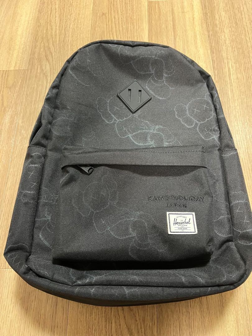 KAWS HOLIDAY JAPAN Herschel バックパック KAWS Herschel Supply HOLIDAY JAPAN Backpack logo zip color black