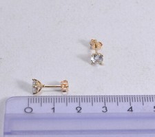 Orecchini A Perno In Oro Giallo 14 Carati Con Cristalli Di Rocca Intagliati A Fiore Fatti A Mano E Italiani
