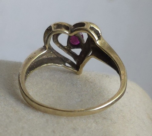 LADIES SIZE 7 RING SIGNED ADL 10K YELLOW GOLD W/ RUBY HEART SOLITAIRE & DIAMONDS - Picture 2 of 7