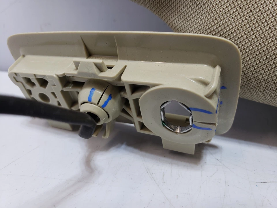 ✅ 11-18 OEM Volvo S60 Parasol delantero derecho lado pasajero beige NOTA* Foto 2 de 4