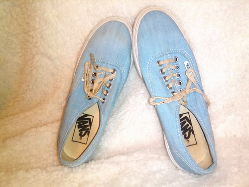 vans authentic baby blue