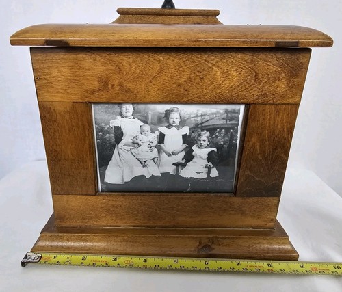 Wooden Photo Box Holds 160 Pictures 4 Hanging Wallets Metal Ornate Lid Heavy New - Picture 9 of 11