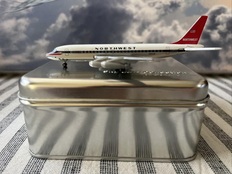 Gemini Jets / Sky Jets 1:400 NORTHWEST AIRLINES  DC 8-30 N804US
