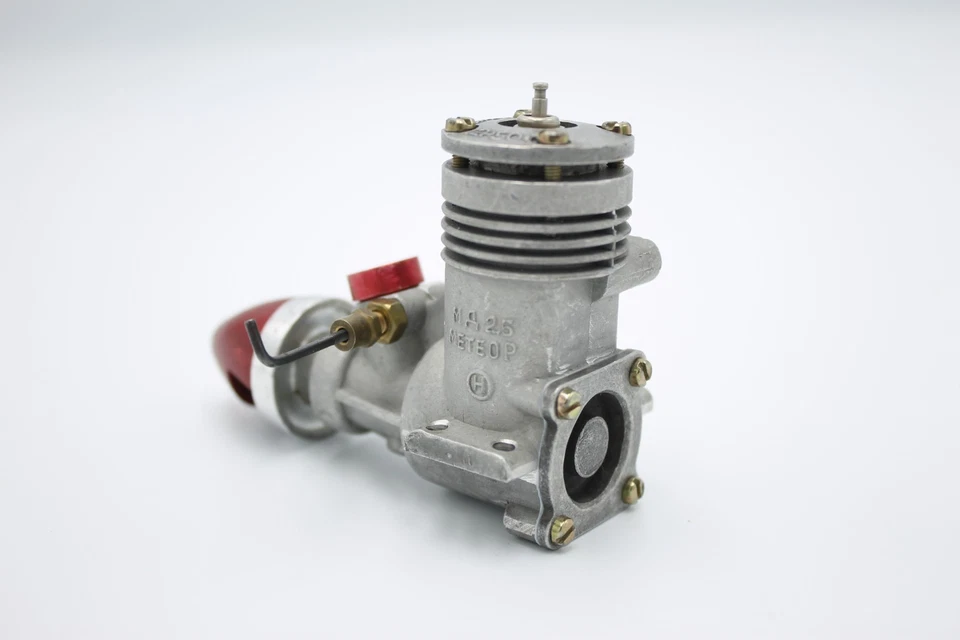 Modelo motor avión METEOR 2.5K. 2,47cc. Motor incandescente. Foto 4 de 4