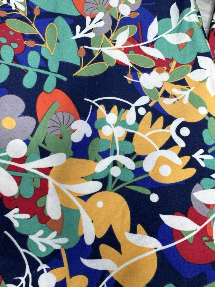 LuLaRoe Brand New Beautiful Floral TC ( Tall & Curvy ) Leggings - Image 2 of 3