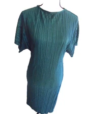 New Queen B Women's Green Dress Size 8
