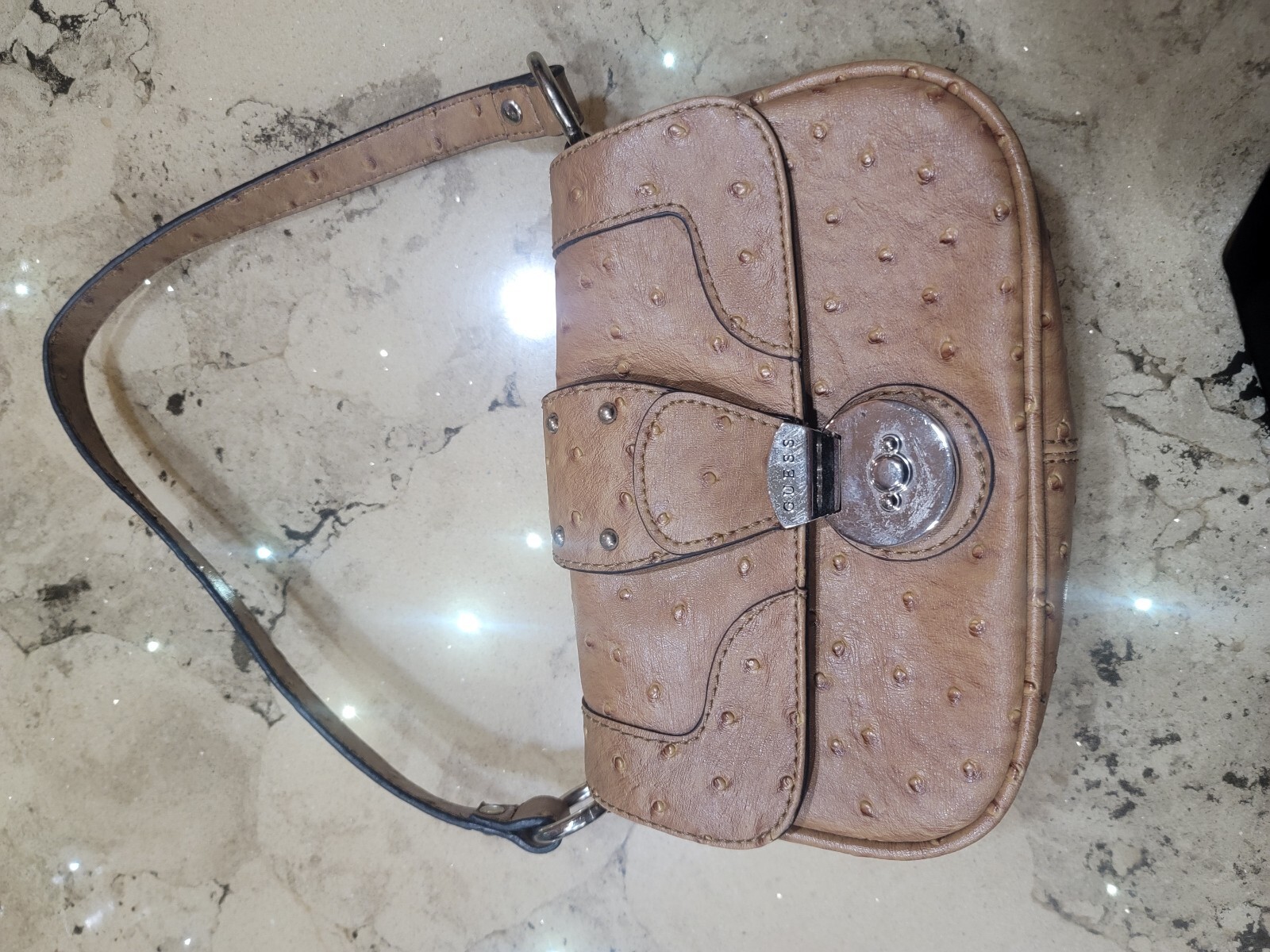 Guess handbag Ostrich Pattern - image 1