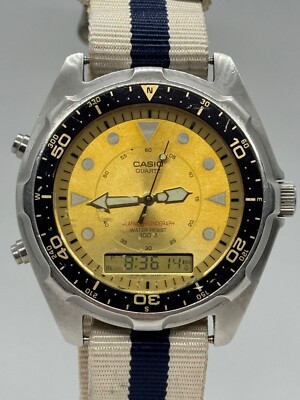 Casio AMW-320D Alarm Chronograph Man Wrist Watch Quartz Vintage Mod 1374 WR100