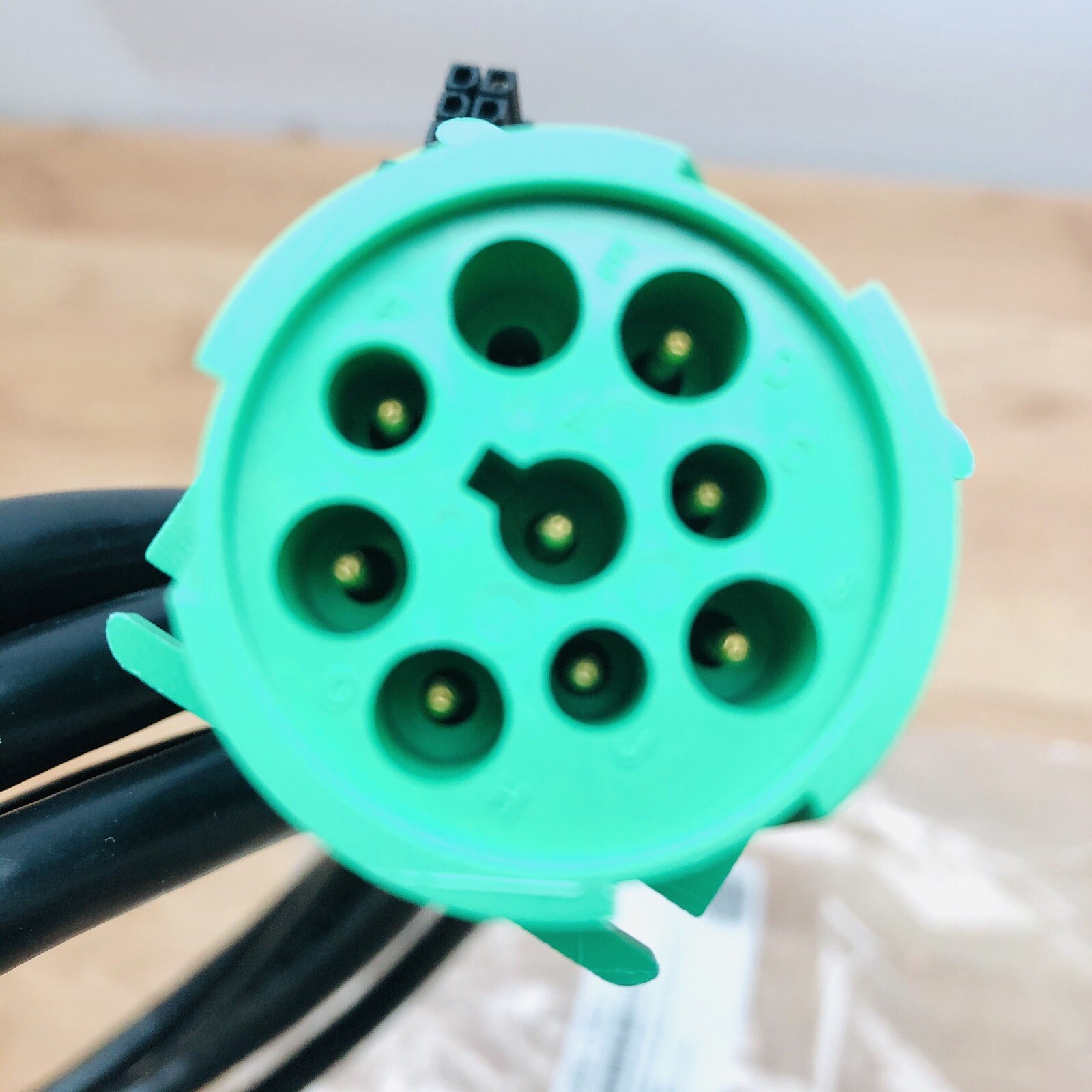 CABLE 5C609M-3-REV A -3MM PITCH 2X8 PIN M TO J1939 TYPE 2-9 PIN SQ | eBay