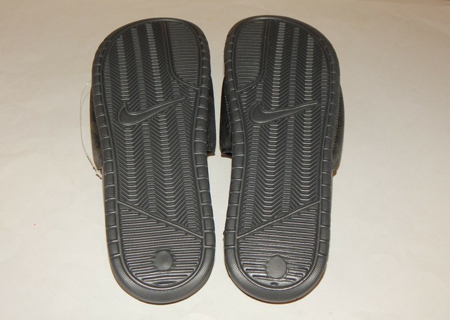 nike benassi olive