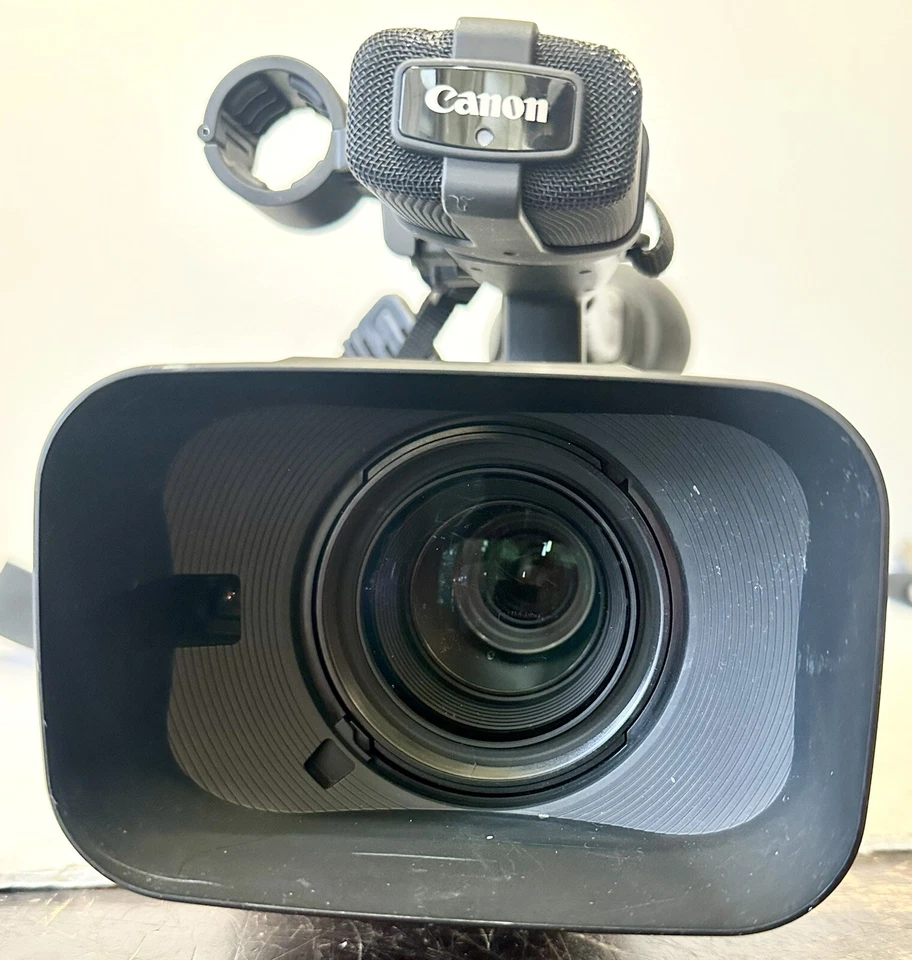 Canon XH A1S 3CCD HD Video 1080i 20x Zoom Mini DV Professional Camera Recorder - Image 2 of 4