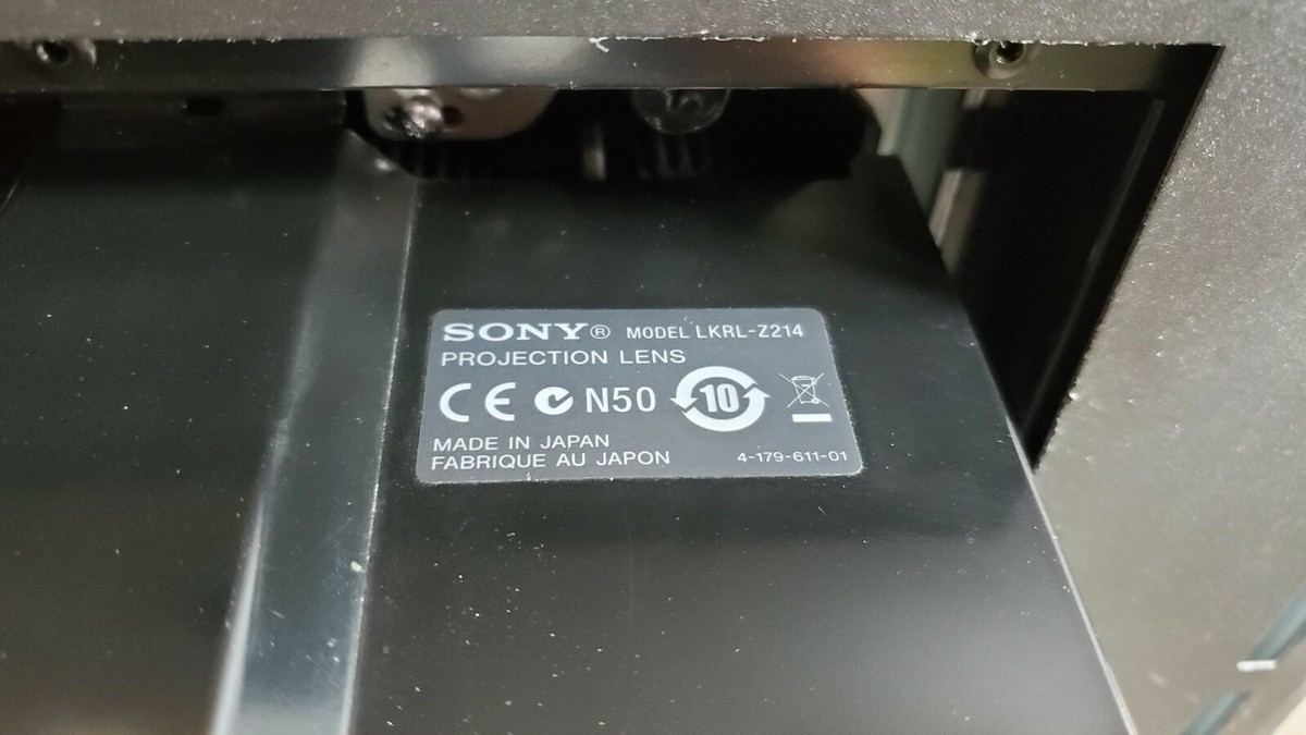 Sony SRX-T420 (SRXT420) 21,000 lm Ultra High Resolution 4K Sony SRX-T420 (SRXT420) 21,000 lm Ultra High Resolution 4K