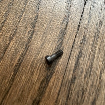 Consew 206RB Seiko #10664 Outside Walking Foot Mounting Screw