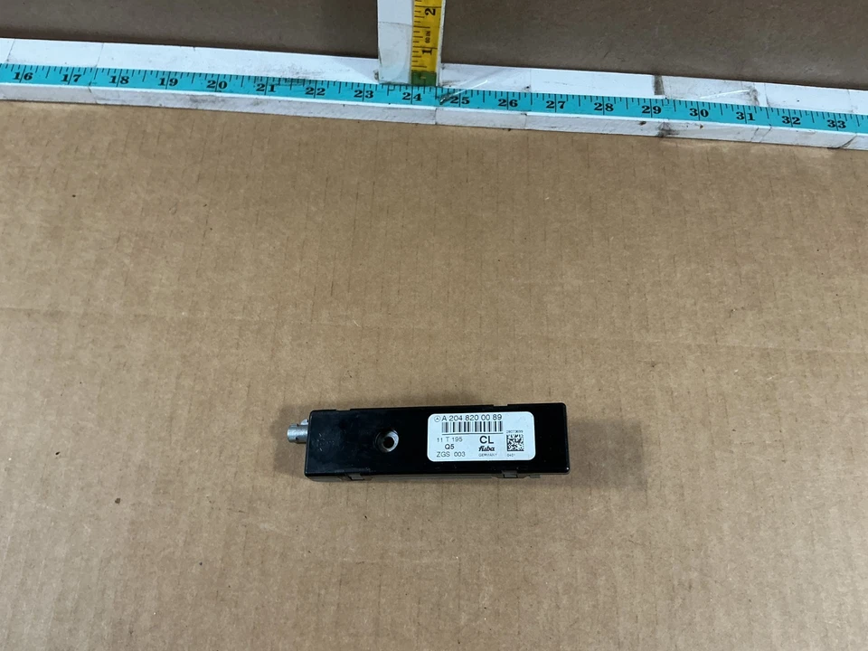 2008-2014 Mercedes-Benz C250 Antenna Amplifier Booster Module A2048200089 OEM - Image 2 of 4