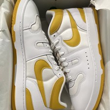 Nike Men s Low Top Athletic Sneakers White/Ye...