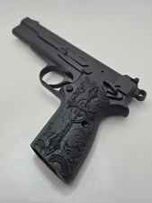 Browning Hi-Power / SA-35 / MC P35 Grips - Cross