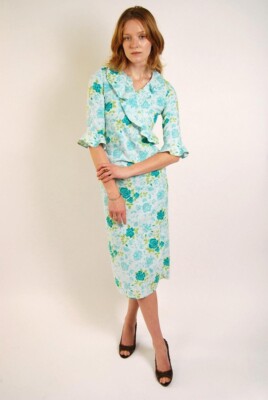 pastel floral sheath dress Express Women's Mesh Floral Ruched Maxi Dress Large