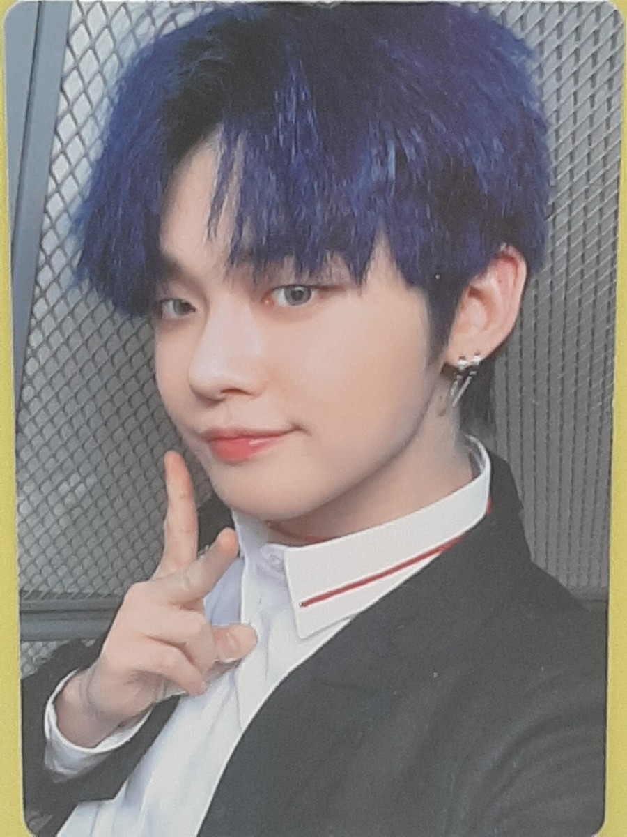 Tomorrow X Together TXT YeonJun [Official Light Stick] Included